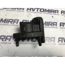 Кронштейн клапана EGR Hyundai Santa FE II 2.2 CRDI 2005-2009 2842027410